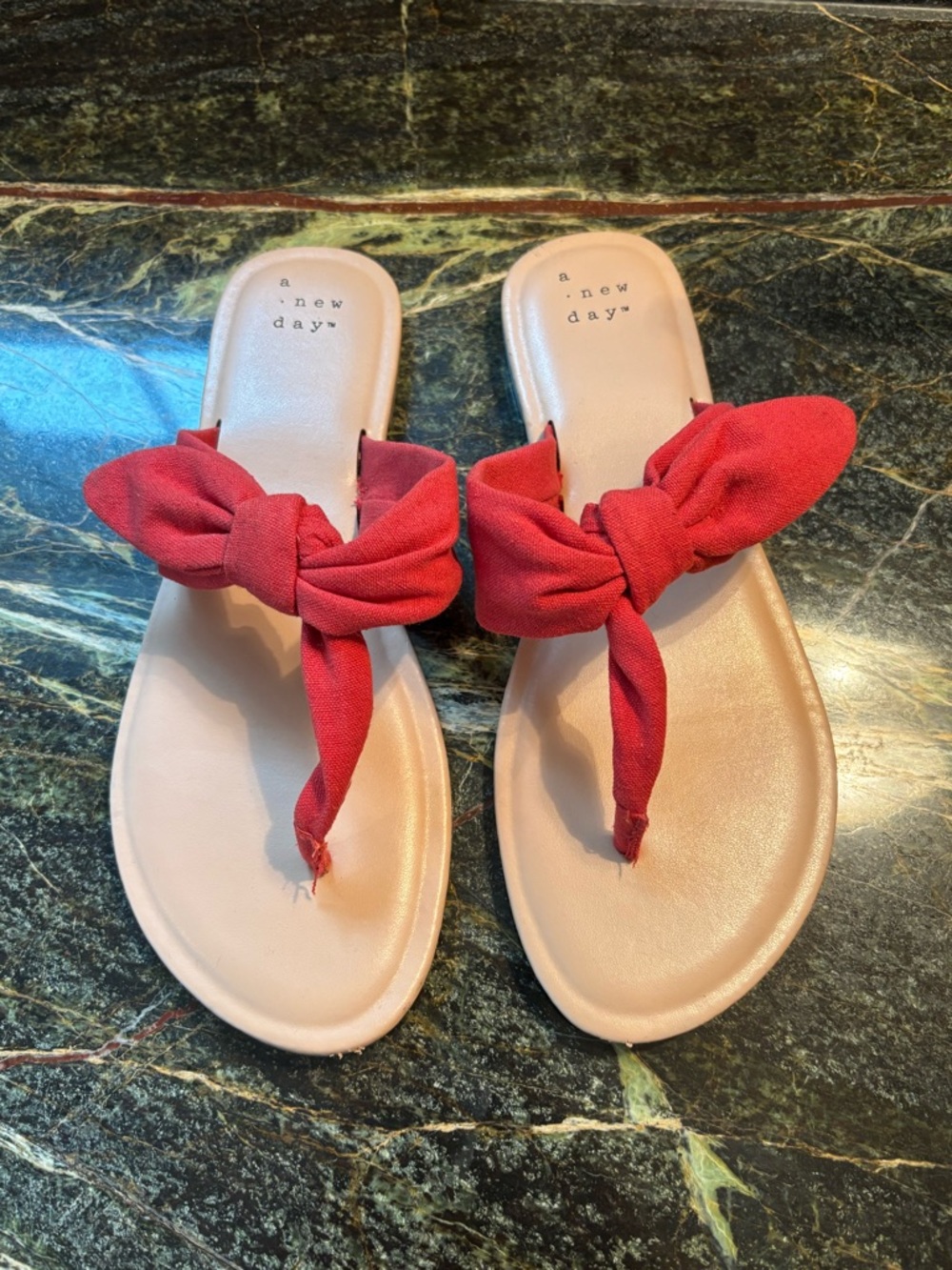 a new day red bow strappy sandals size 6.5
